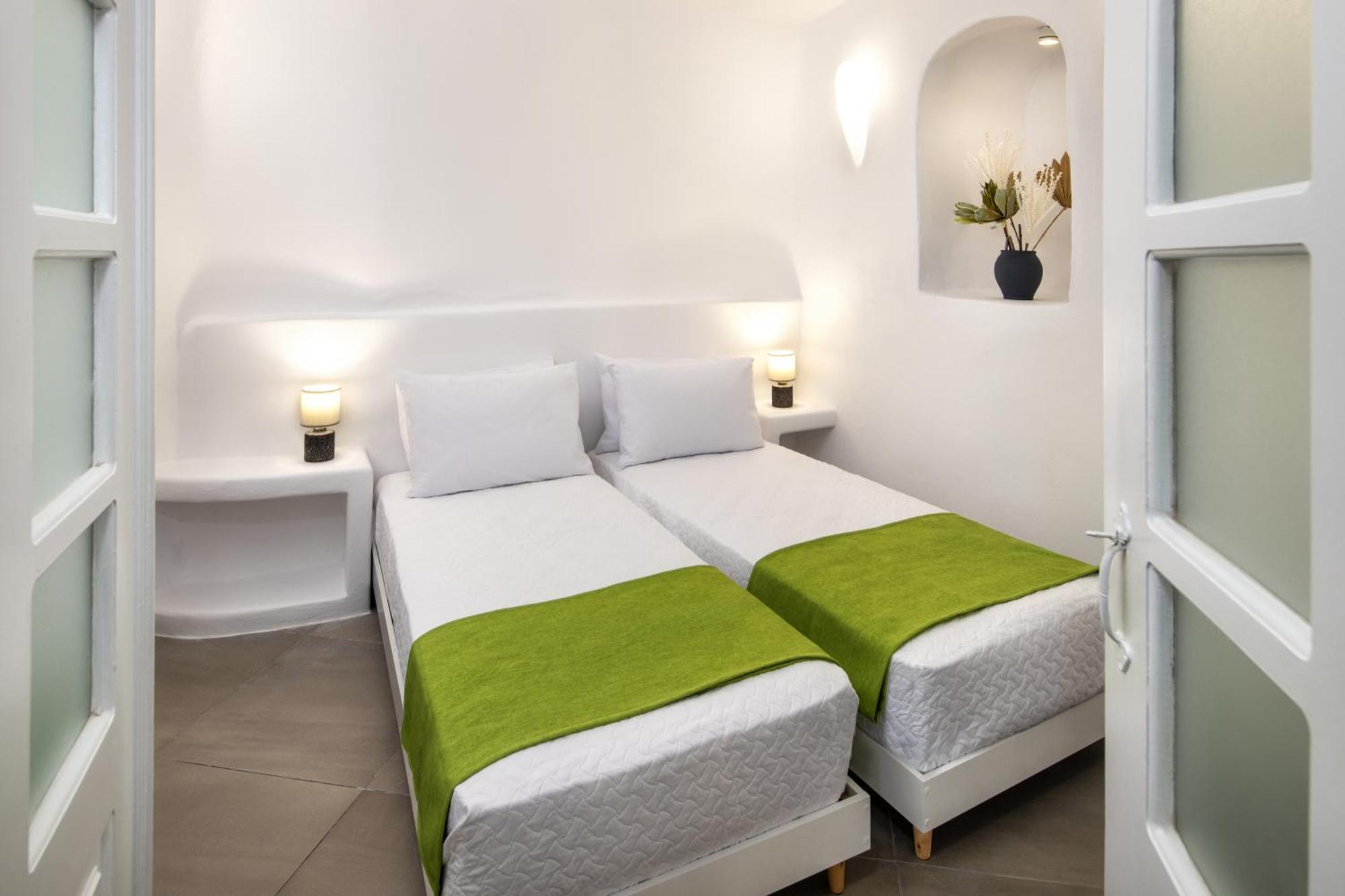 Lava Stone Bed & Breakfast Oia  Ngoại thất bức ảnh
