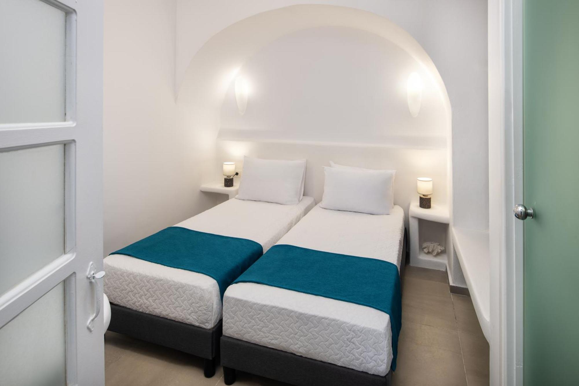Lava Stone Bed & Breakfast Oia  Ngoại thất bức ảnh